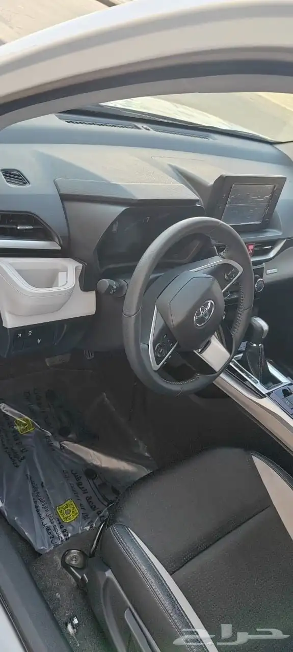 تويوتا فيلوز 2024 فل كامل 16