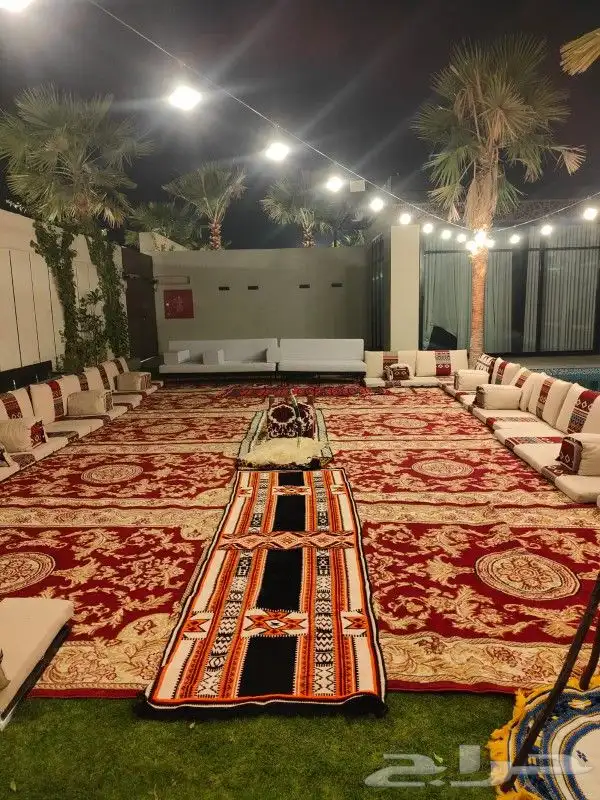 عندنا كراسي وطاولات وقهوجين وصبابين جلسات شعبيه وكراسي شفاف 8