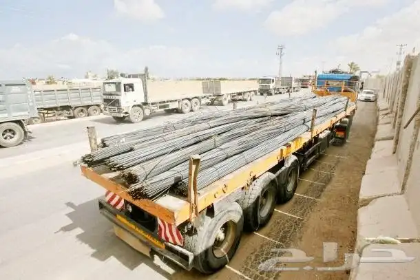 تريلات للنقل شاحنات للنقل 4