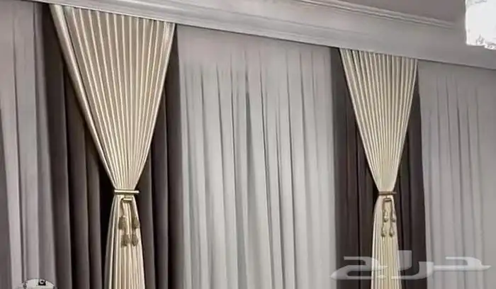 عملائنا الكرام يوجد لدينا احدث الاقمشه لتفصيل الستائر الويف 1