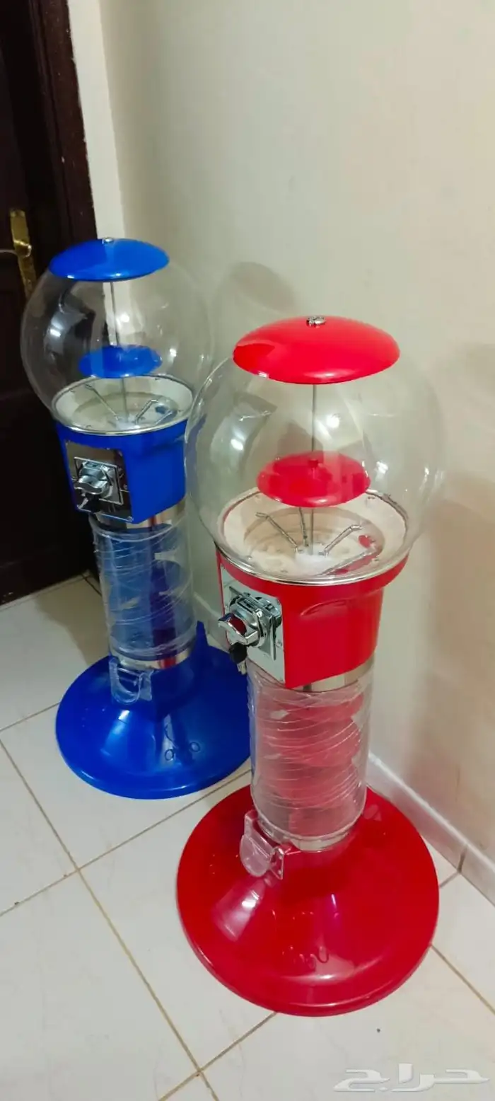 الة بيع العلكة 1