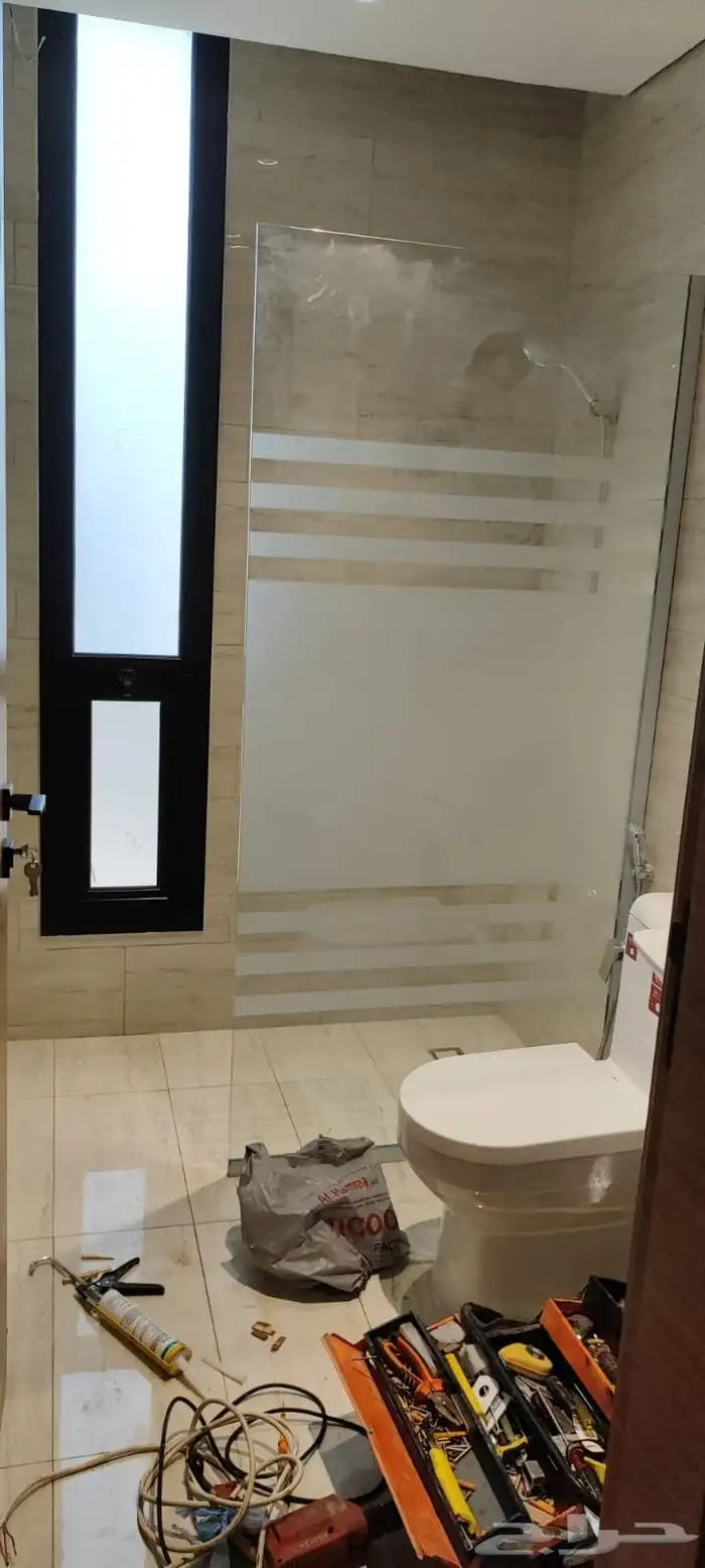 مكاتب زجاج سيكوريت صيانه أبواب 2