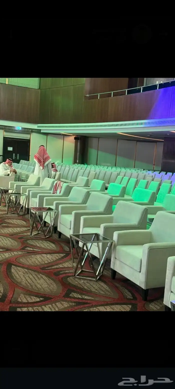 تاجير كراسي ملكي واحمر وعادي وشفاف طاولات زجاج خشب سماعات 14