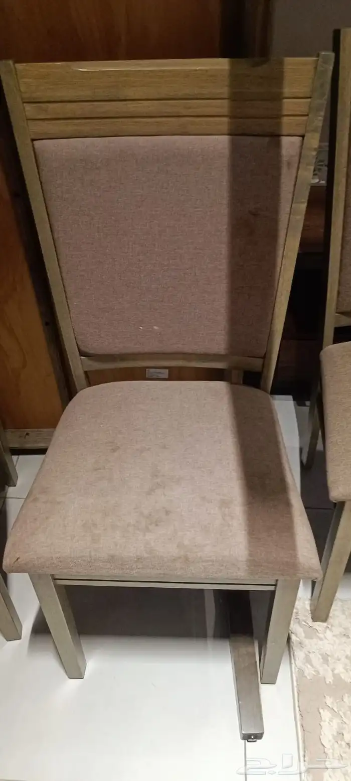 طاولة وفرن وميكرويف 0