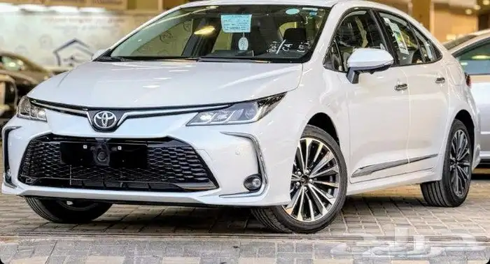 تويوتا كورولا 2025 اصفار 1