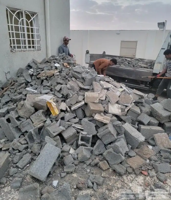 بوكلين هدم مباني خبره طويله محايل عسيربارق المجارده خاط عبس 1