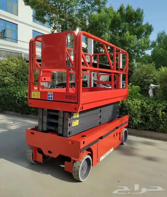 عرض خاص سيزرلفت مانلفت جميع مقاسات للايجار جي سي بي فوركلفت 3