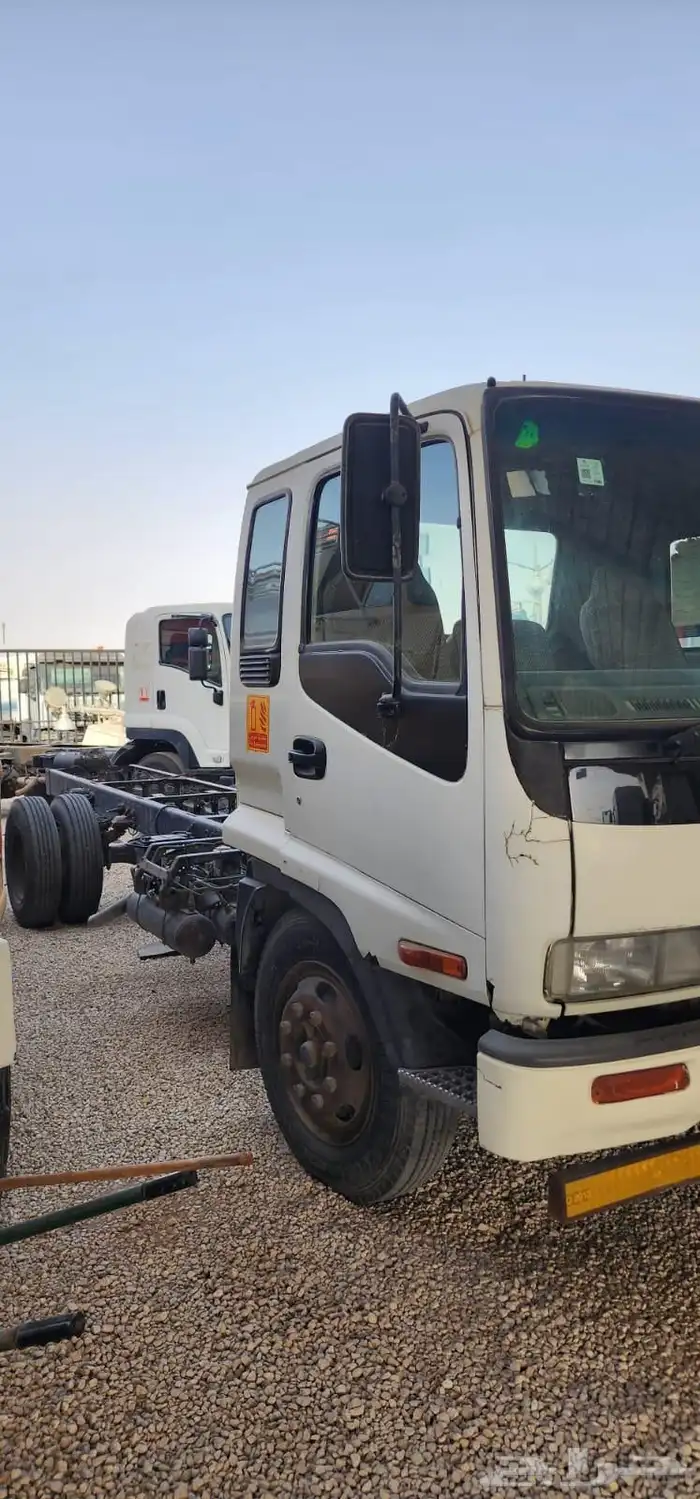 للبيع دينه زيزو موديل 2005 متواجده برياض التواصل 3