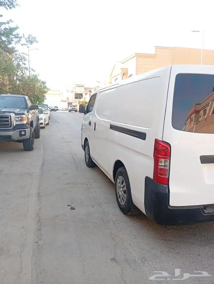 للبيع اورفان نيسان بضاعه موديل 21 ديزل ماكينه شد بلد 13