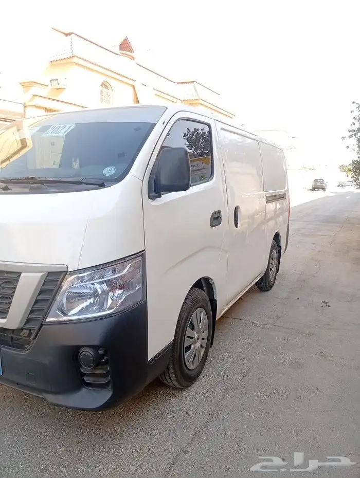 للبيع اورفان نيسان بضاعه موديل 21 ديزل ماكينه شد بلد 6