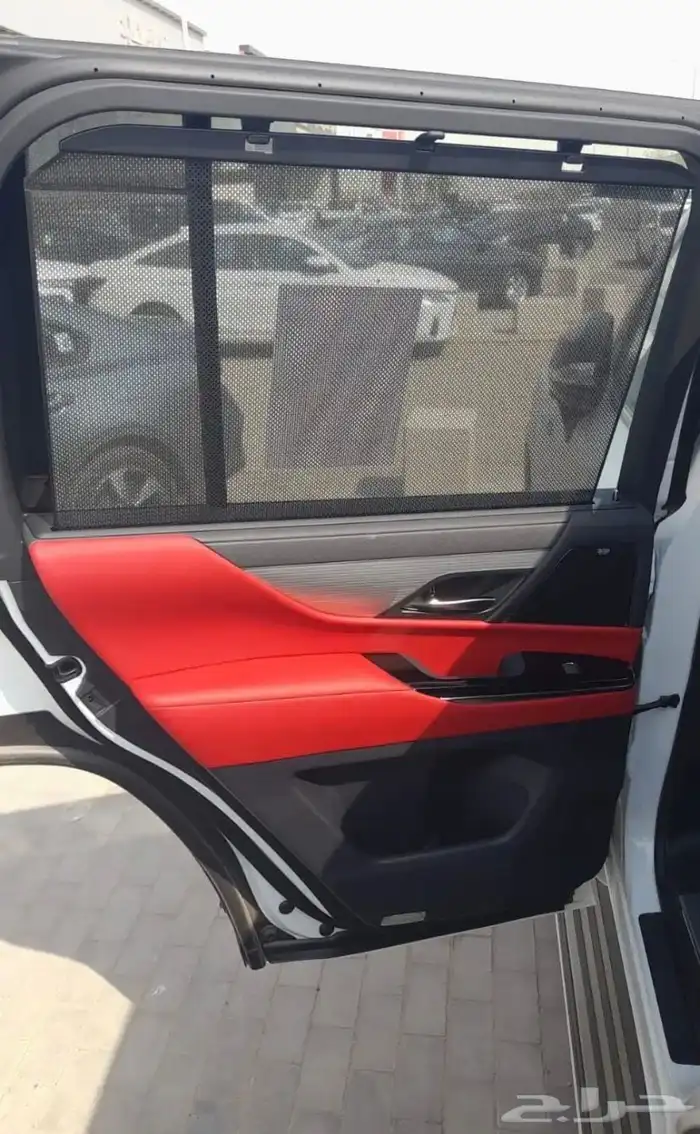 لكزس LX600 2025 6