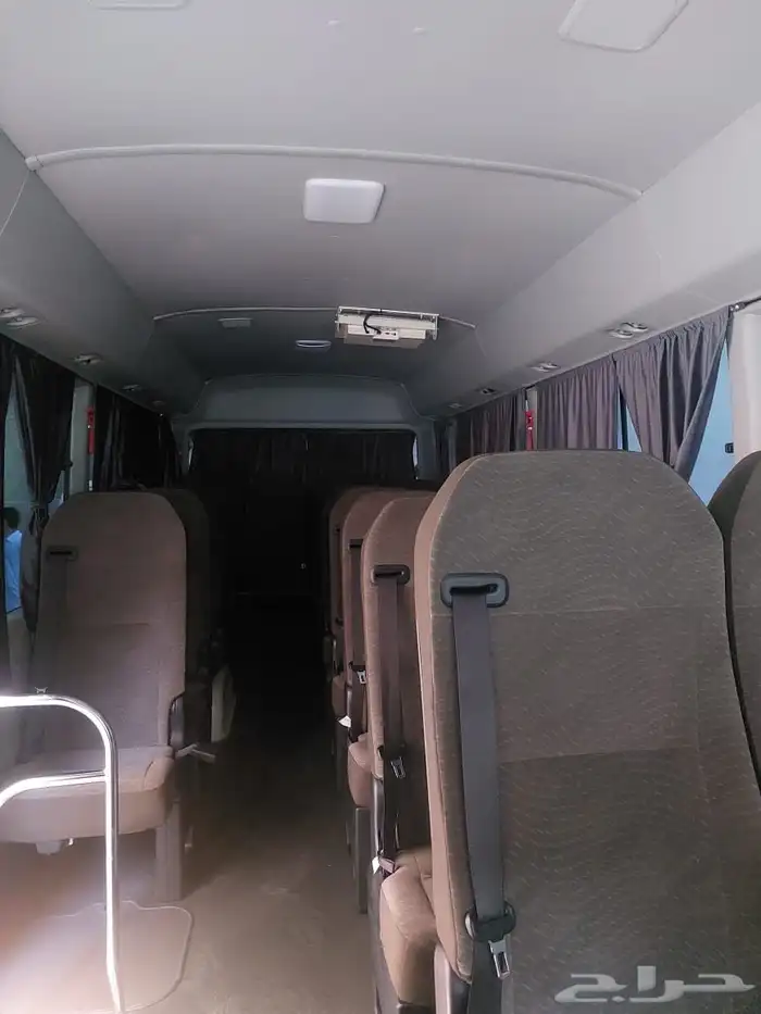 There are stones a head a school a restaurant an airport and 6