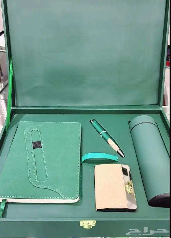 نصمم مشروعك كامل تصميم الشعار  البكجينق والتغليف   بوكسات - 8