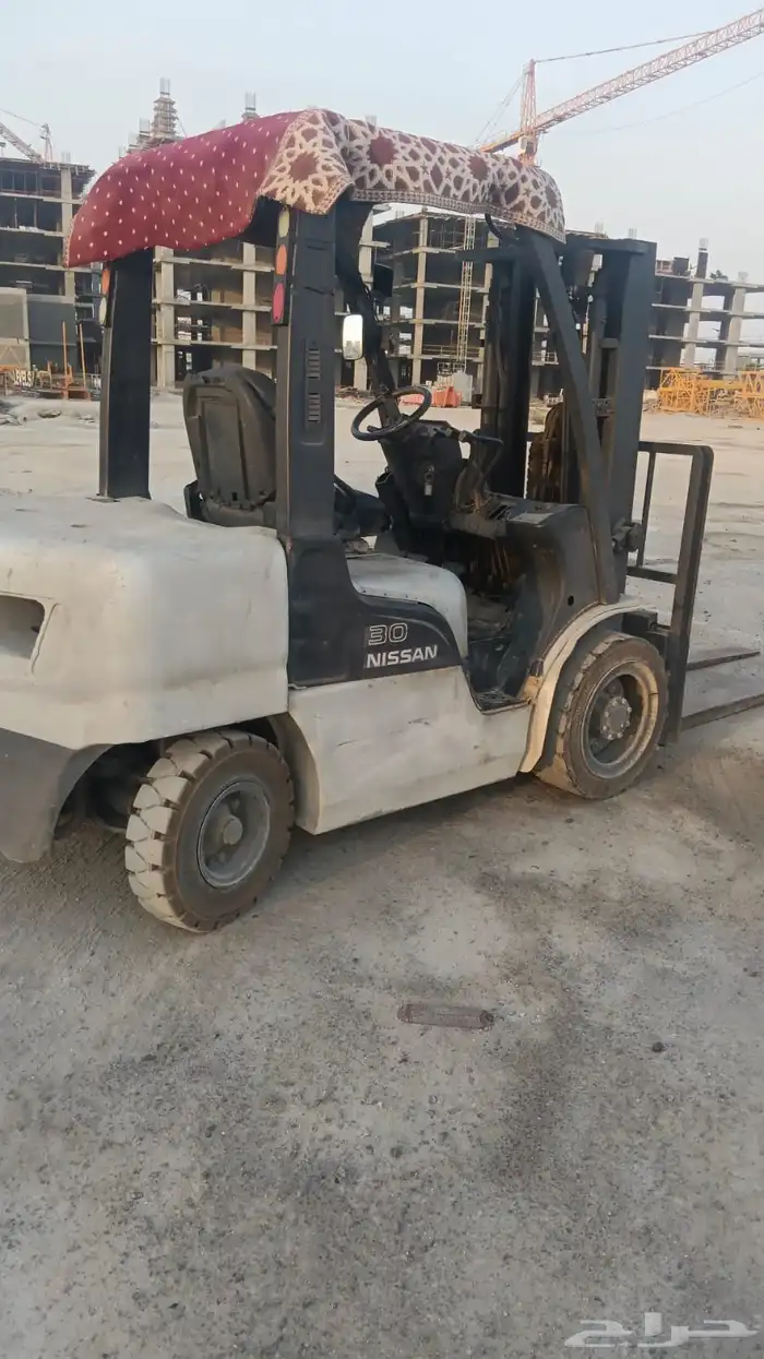 رافعة شوكية سكين فور يفت للايجار 0