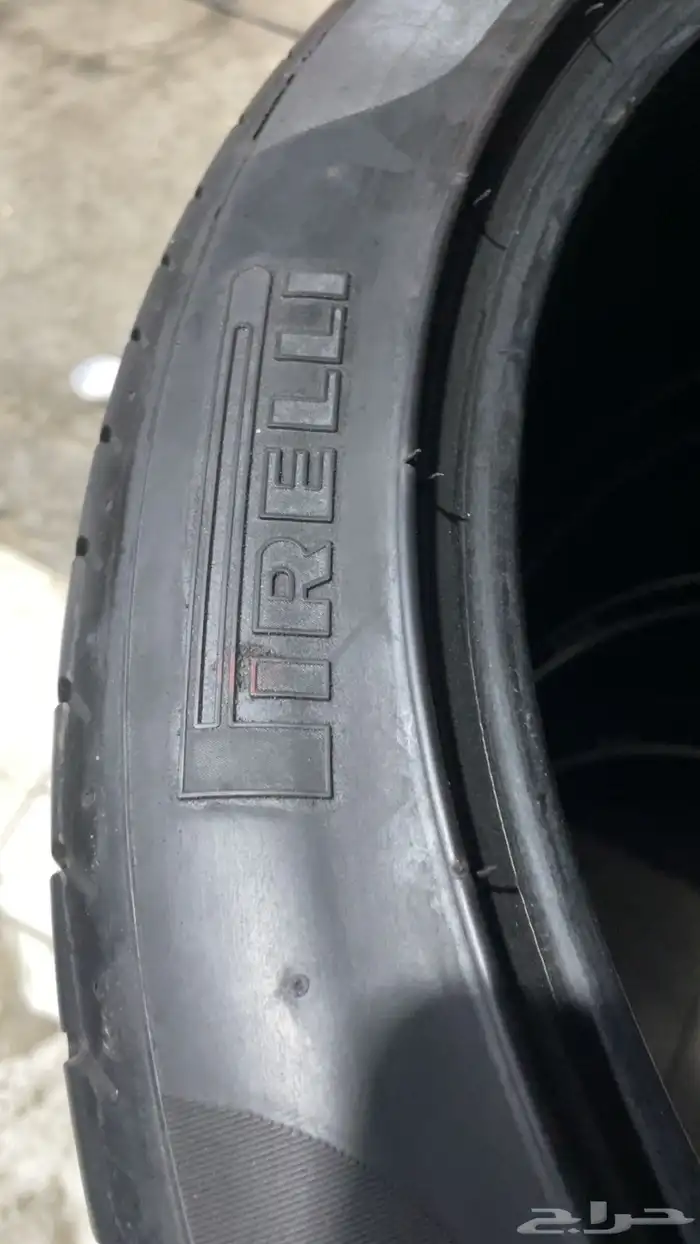 265 40 21 طقم كفرات بيريلي 2