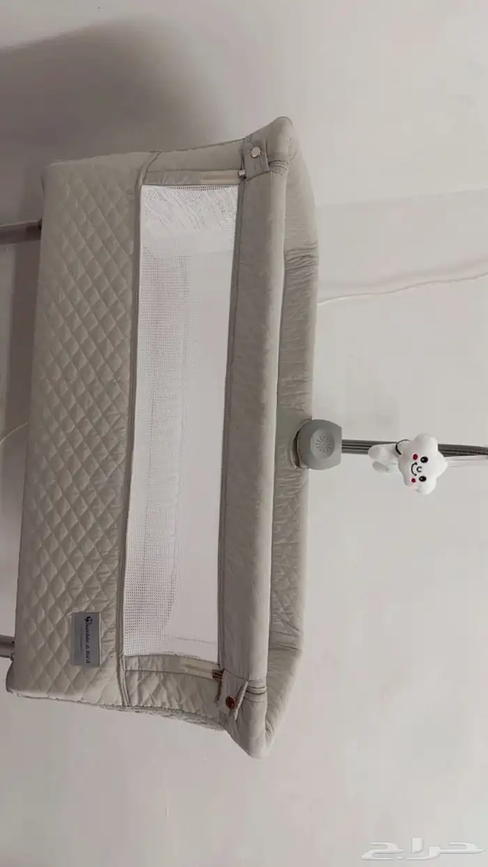سرير اطفال شبه جديد 1