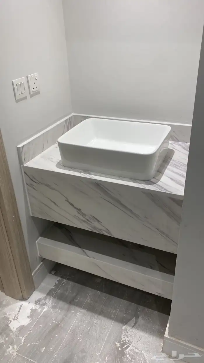 مغاسل رخام تفصيل وبورسلان جاهزه و بديل رخام علي الجدران موجو 5