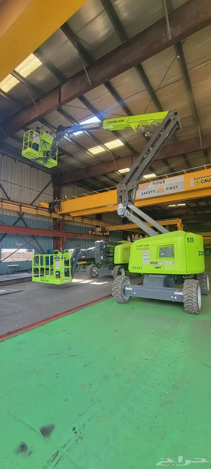 مانلفت 16متر سيزرلفت 12متر للايجار رافعات مقصيه للايجار عمال 8