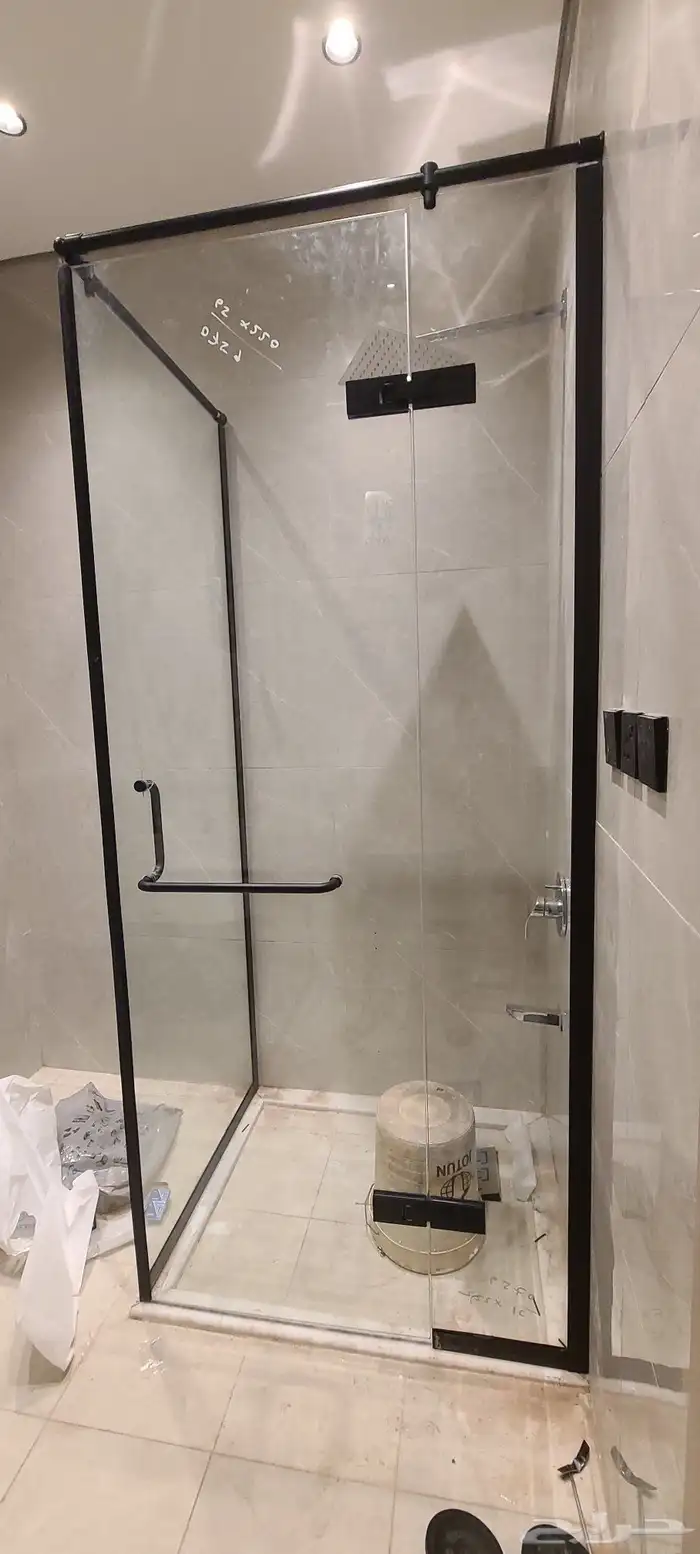 عمر اليماني للزجاج السكوريت والمرايا 4