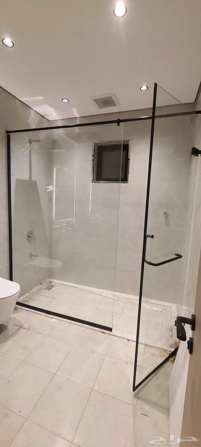 عمر اليماني للزجاج السكوريت والمرايا 2