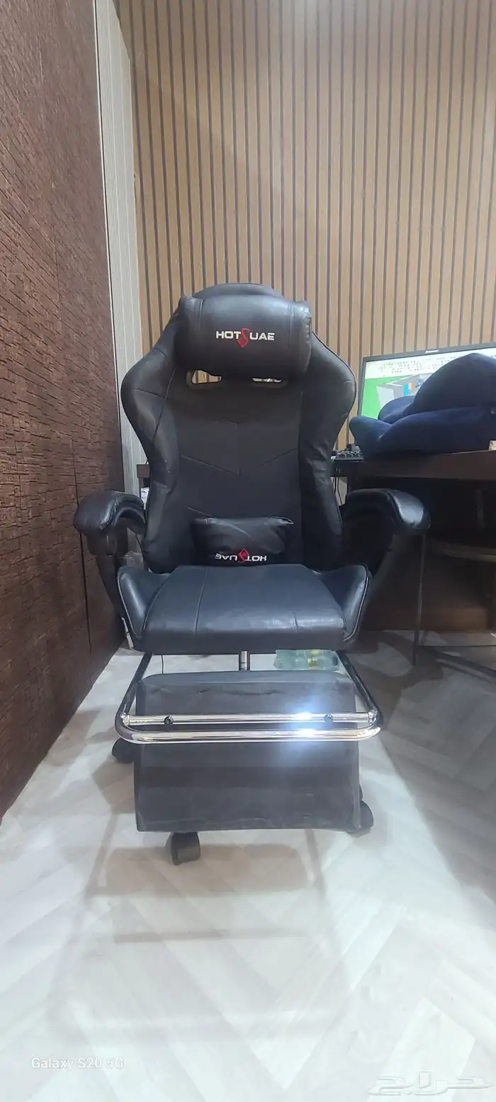 كرسي جيمنج استخدام قليل كأنه جديد 1