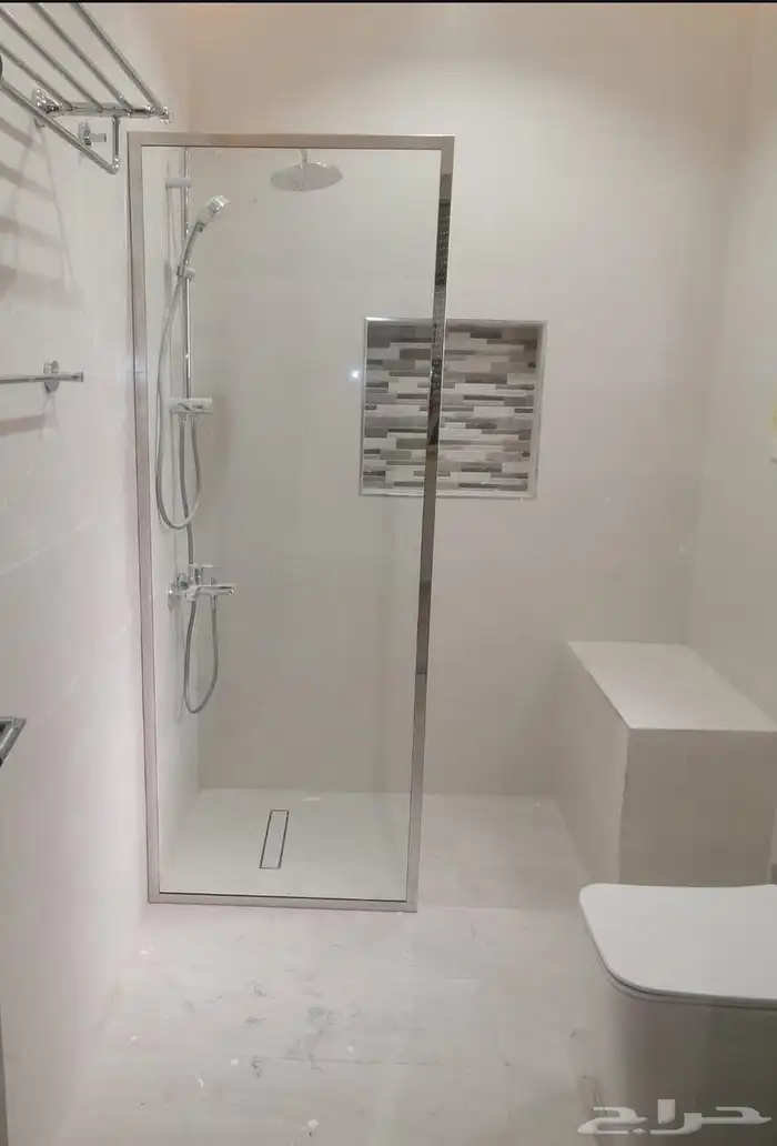 للزجاج السوكريت بجميع انواعه فاصل حاجز قاطع شاور 8