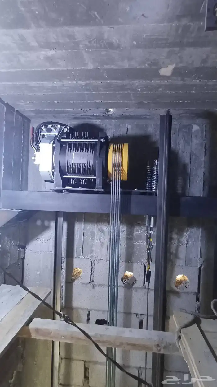 تركيبات جميع المصاعد وتصليح جميع الاعضاء للمصاعد وصيانه 4