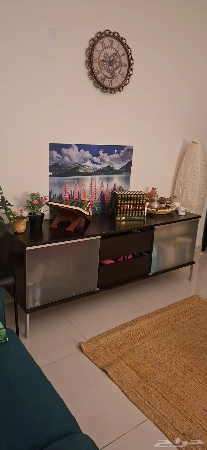 طاولة تلفزيون 0