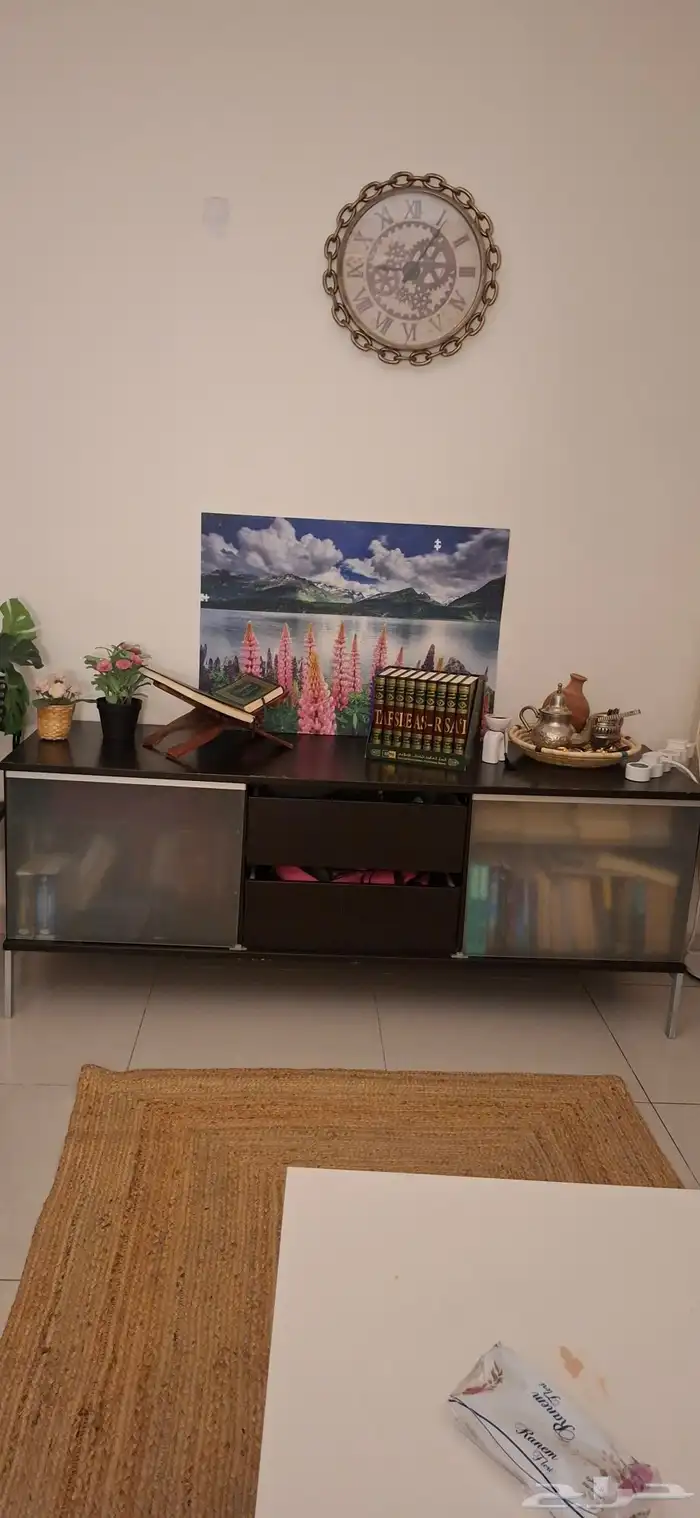 طاولة تلفزيون 2