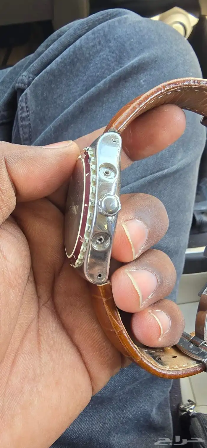 للبيع ساعة سويسري اصلي 2