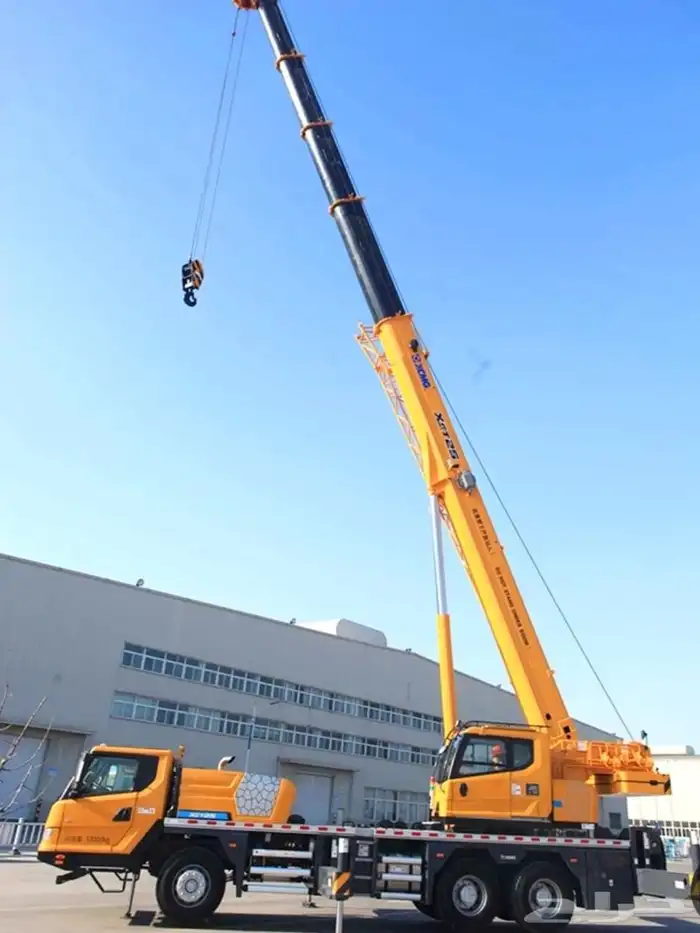 معدات ثقيله للإيجار 8