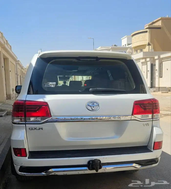 لاندكروزر 2017 GXR 13