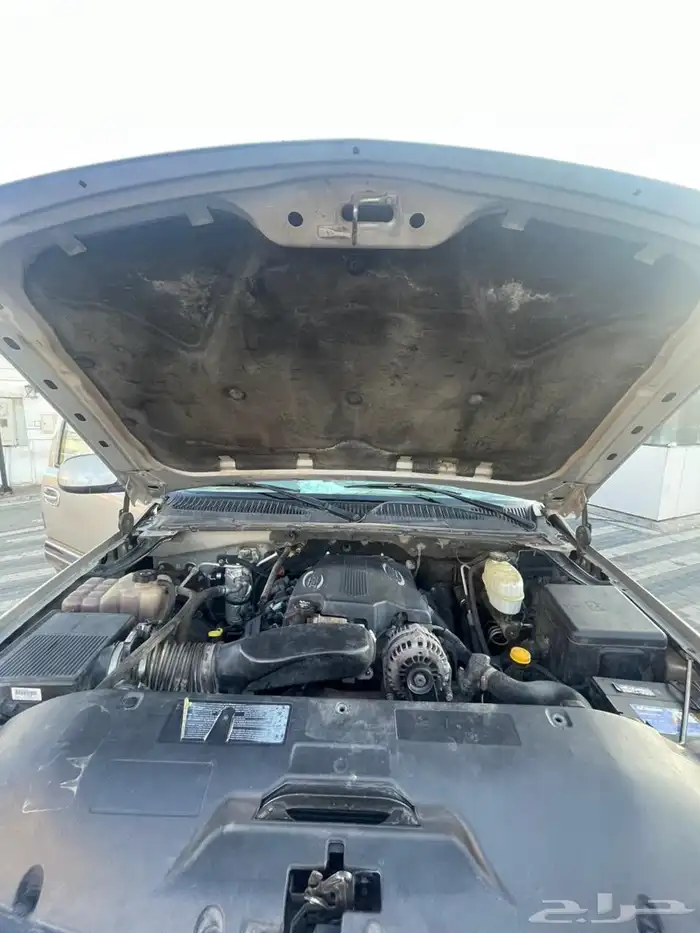 للبيع جمس 8100 مخزن 5