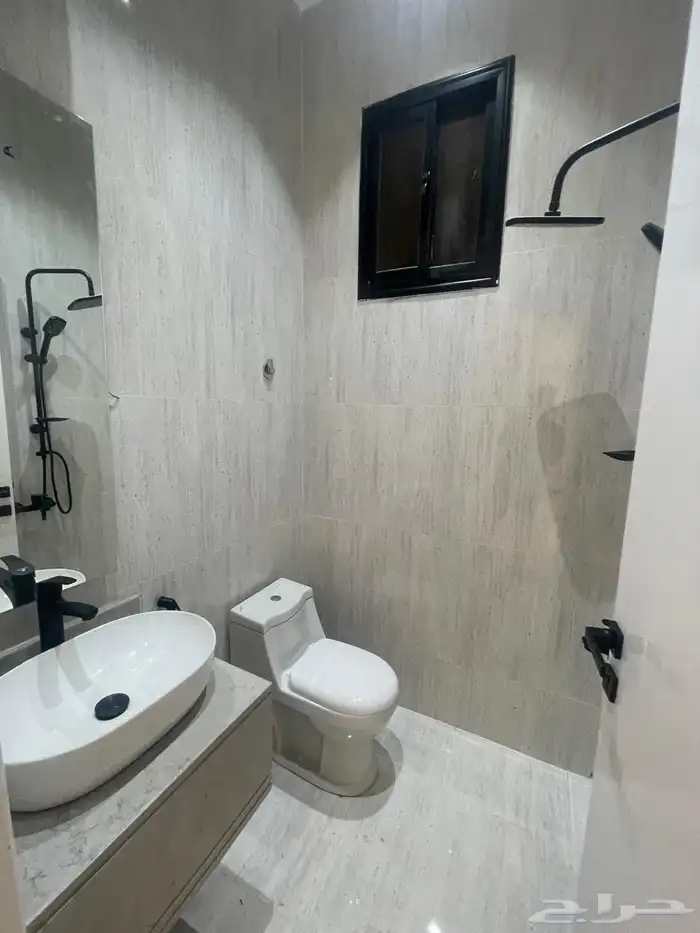 للبيع روف تشطيب vip مقابل نادي ضمك 23