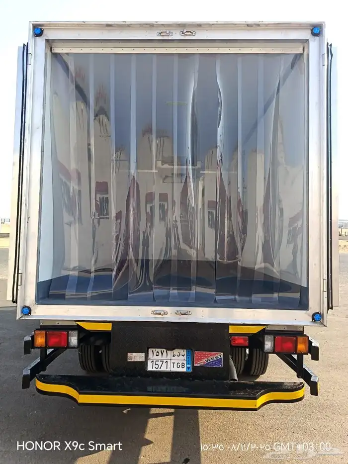 عزل سيارات الفان وانشاء صناديق عزل للوانيت والدينات 8