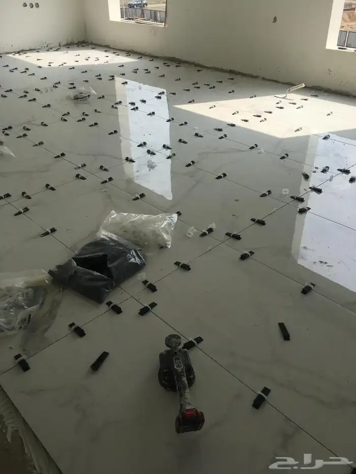 مبلط سيراميك بورسلان مصرى في جيزان ابو علي عريش لعارضه صبيا 1