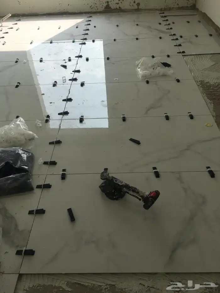 مبلط سيراميك بورسلان مصرى في جيزان ابو علي عريش لعارضه صبيا 3