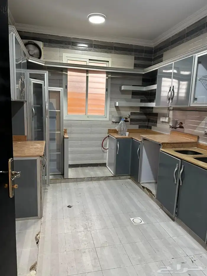 شقة للبيع .. حي المصيف .. خلف المستشفى السعودي الألماني تمام 4