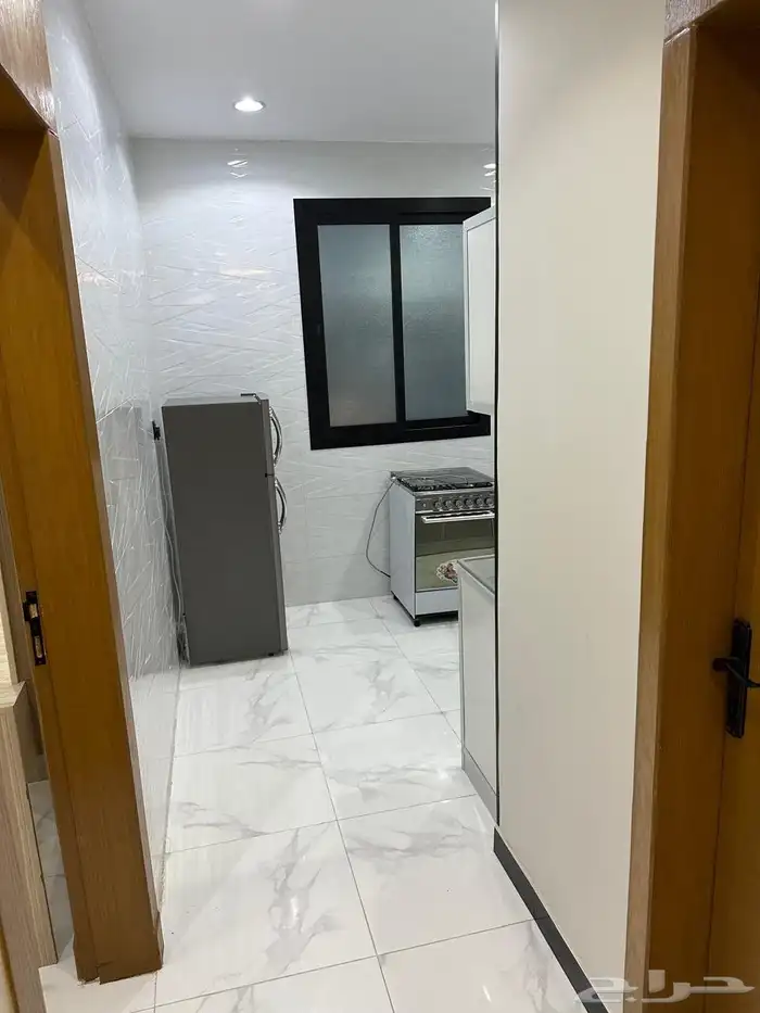 شقة مؤثثة غرفتين وصالة للإيجار حي الفيصلية 6