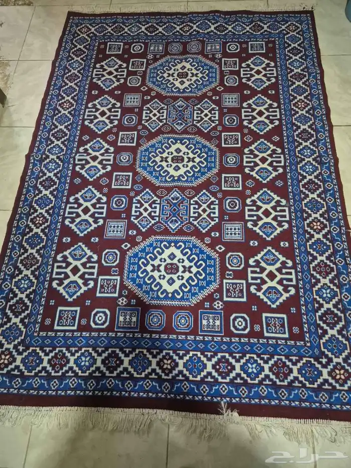 كنب امريكي وسفرات وزرابي وعجانة و طقم صحون 2