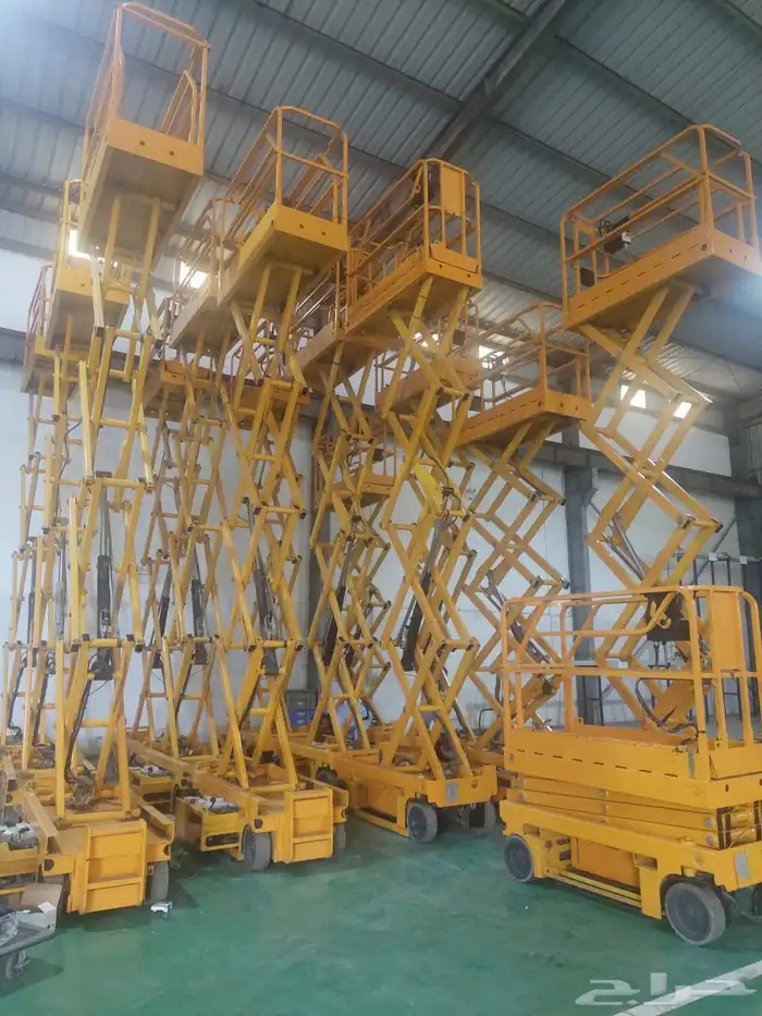 ابو احمد لتاجير المعدات الثقيله كرينات سيزر لف ومالفت رافعات 4