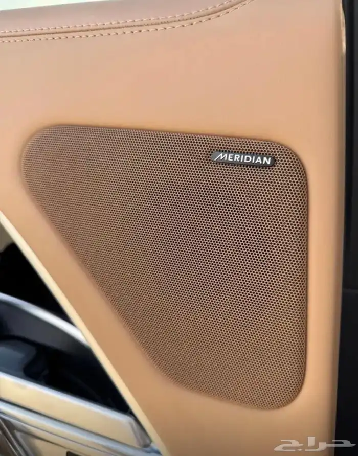 للبيع لاند روفر رنج فوج HSE 2023 وارد قطر 7