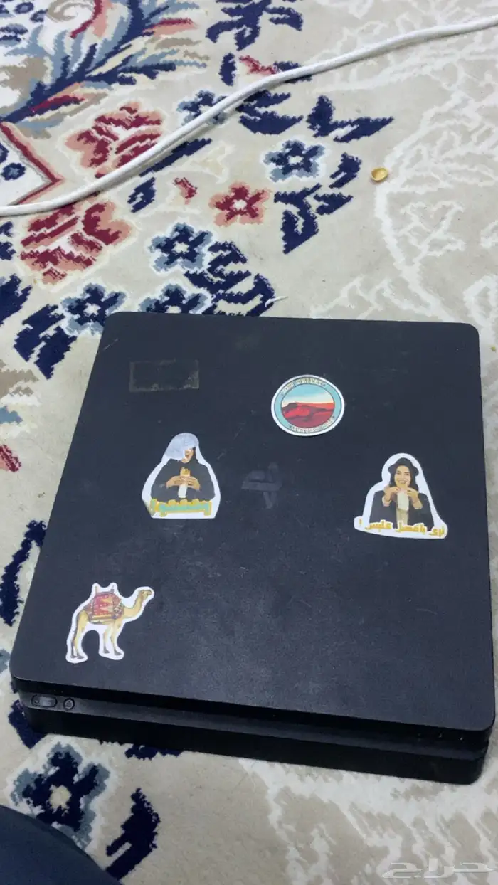 سوني 4 للبيع نظيف ومعه يد 0