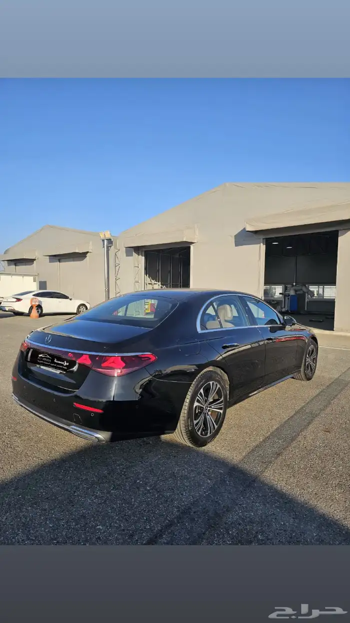 Mercedes Benz E-class(E)W214 E200 avant-garde 3