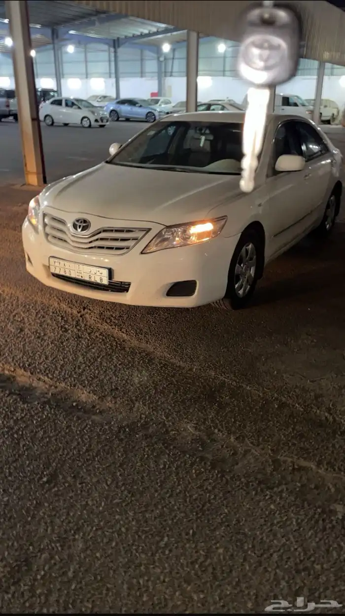 كامري 2011 GL - نظيفة جدا 9