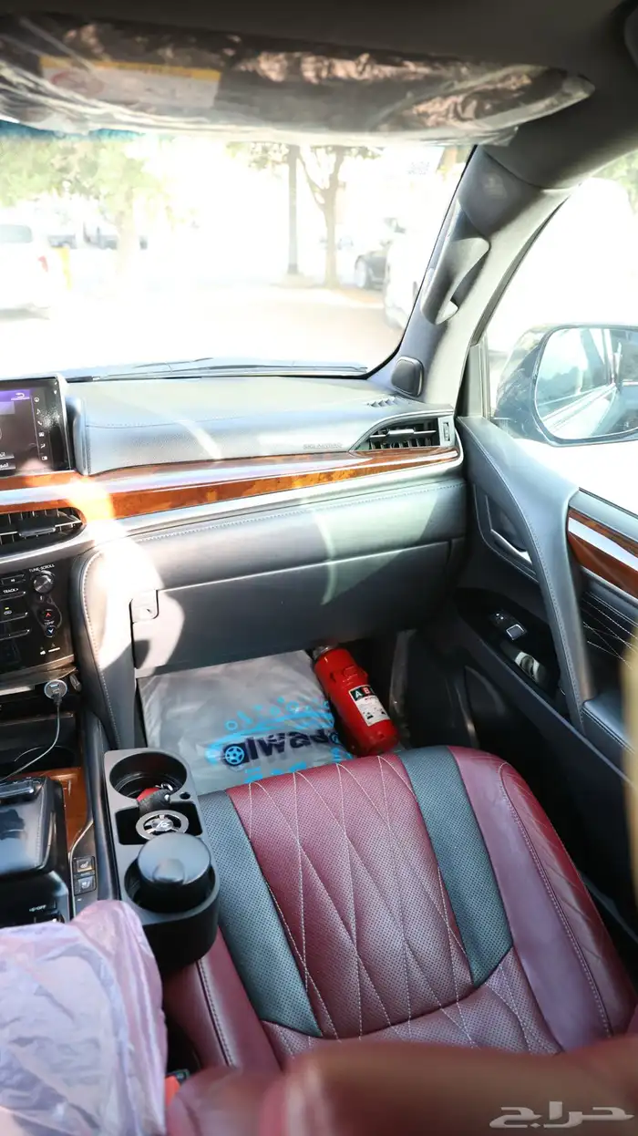 لكزس LX570 .. وكالة ( البيع سمح ) 28