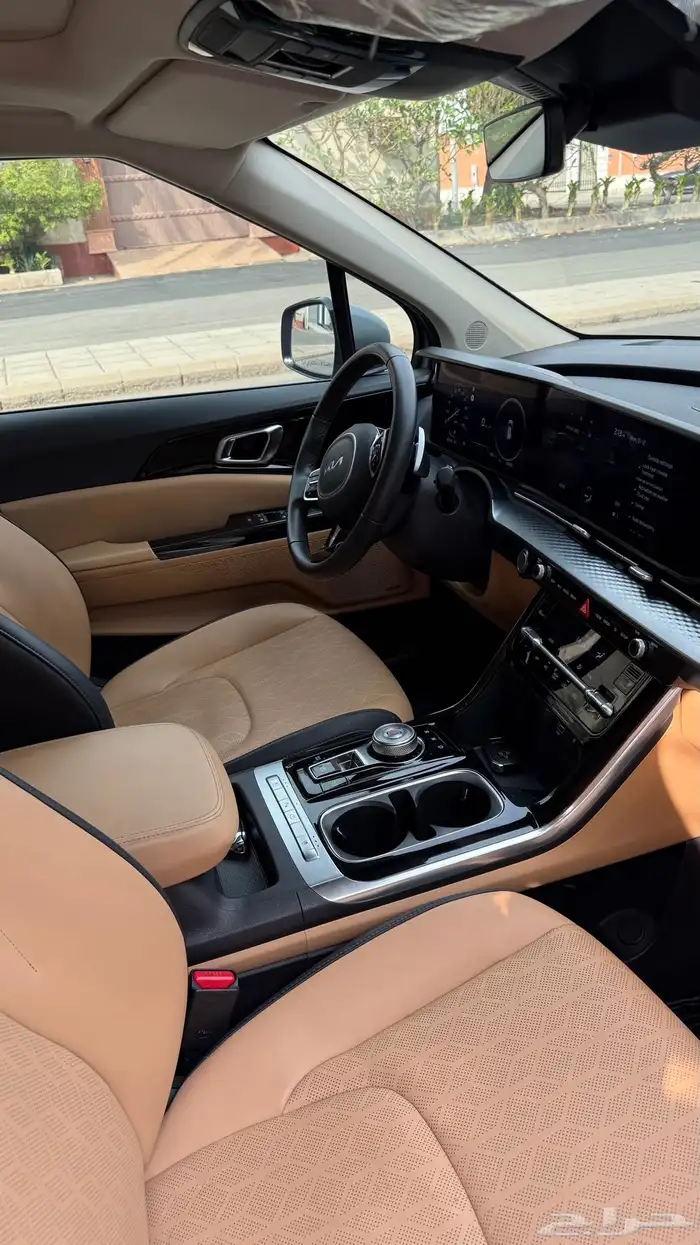 كيا كرنفال فل كامل فتحتين سقف 2023 وارد الوكيل كيا السعوديه 6