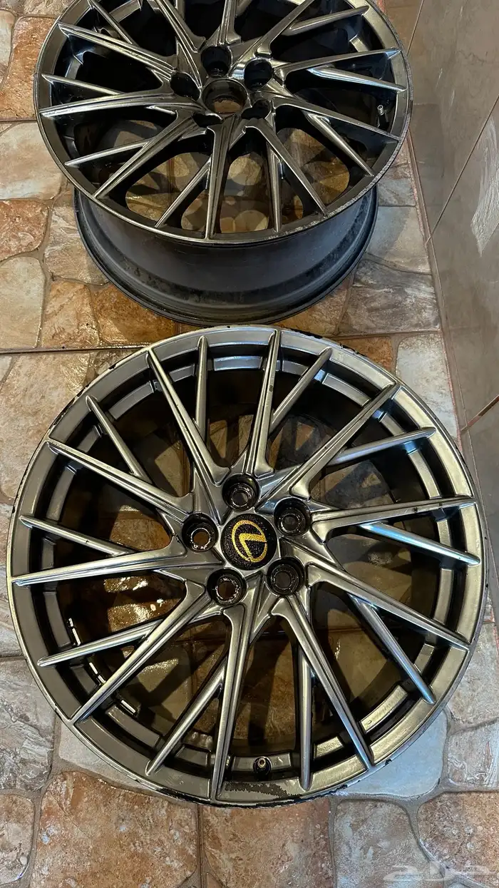 جنوط لكزس مقاس 19 0