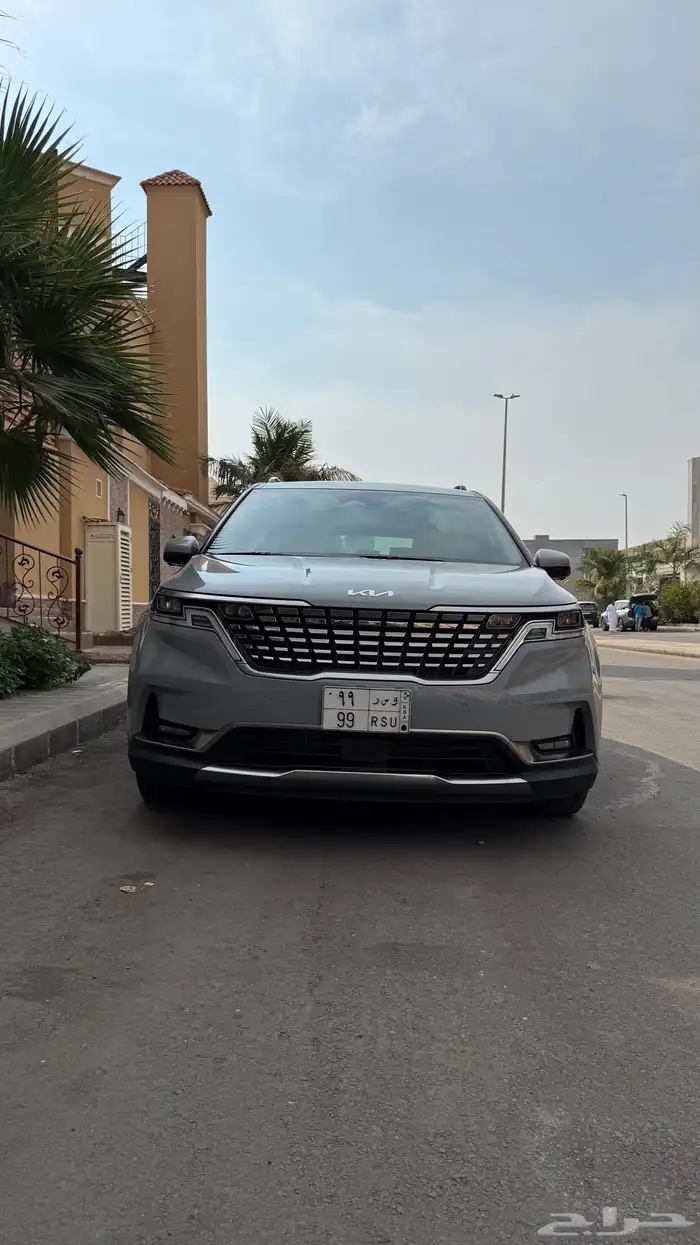 كيا كرنفال فل كامل فتحتين سقف 2023 وارد الوكيل كيا السعوديه 1