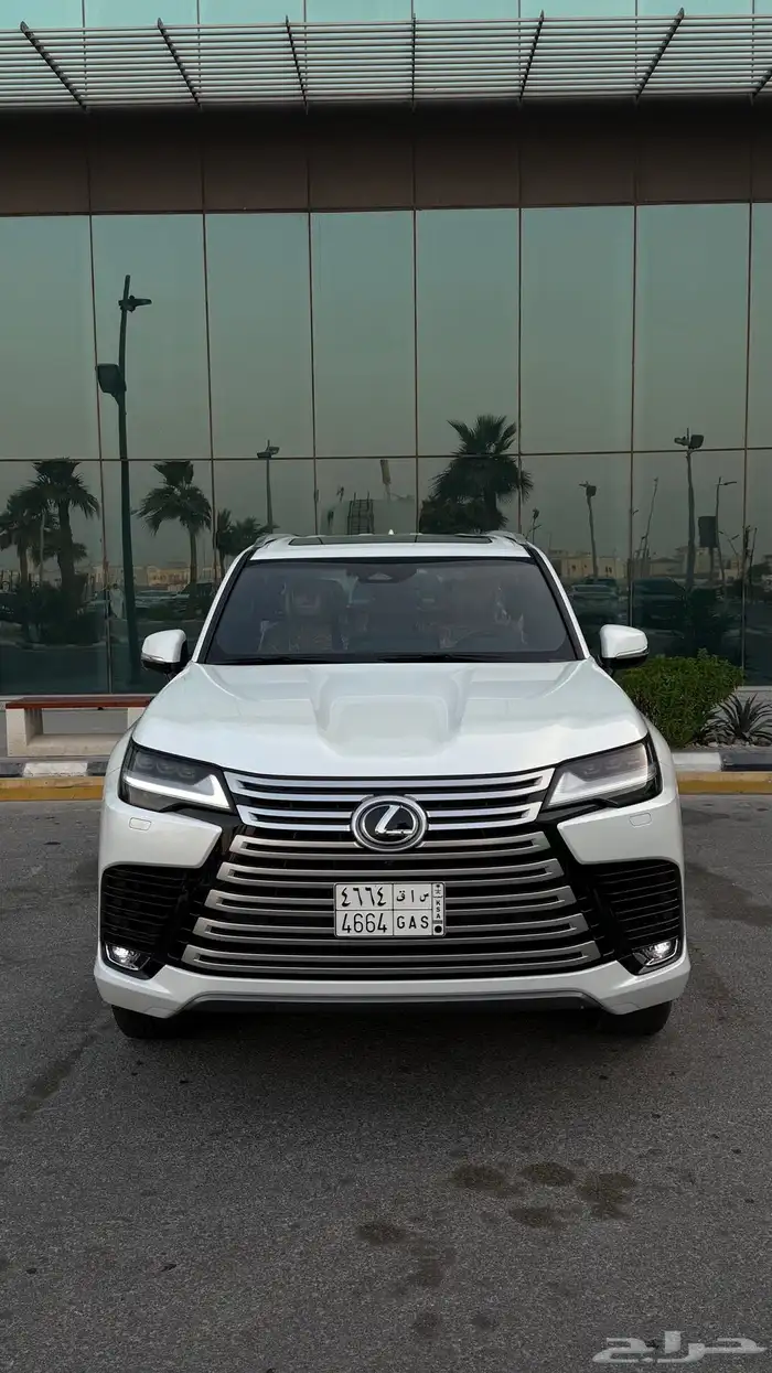 لكزس 2025 BB 3